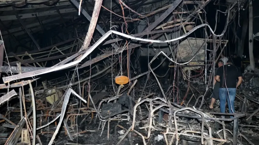 irak.jpg incendio de hipermercado en Irak