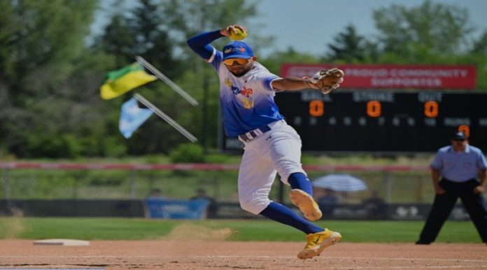 Maduro instruye crear Liga Nacional de Sóftbol en homenaje a campeones mundiales