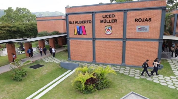 Gobierno nacional rehabilita 900 escuelas durante primer semestre de 2025