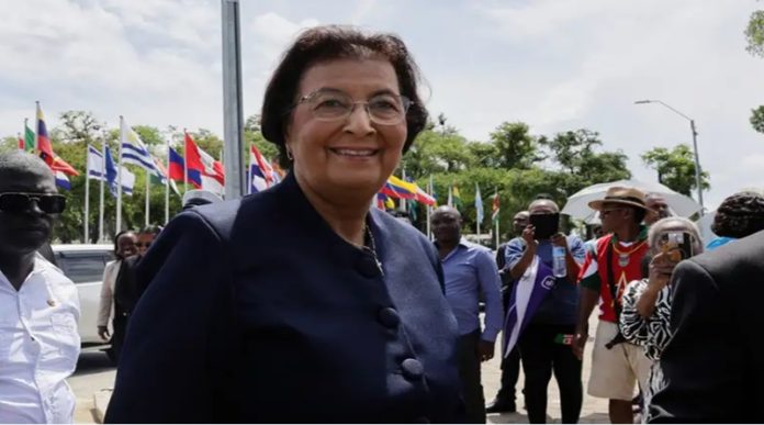 presidenta-suriname