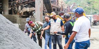 Paralizan actividades en siete empresas