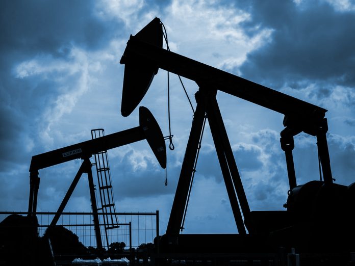 consumo mundial de petróleo en 2025