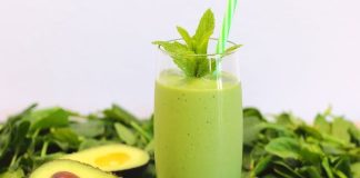 el smoothie de aguacate