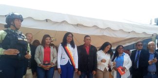 juramentación Emily Riera Juan José Mora