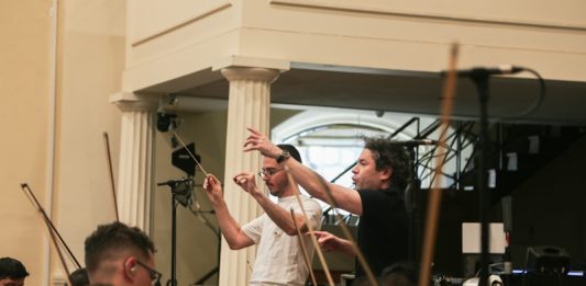 Coldplay y la Sinfónica Simón Bolívar