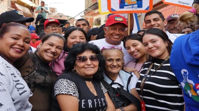 Pdte. Maduro insta a Diógenes Lara convertir Circuitos Comunales