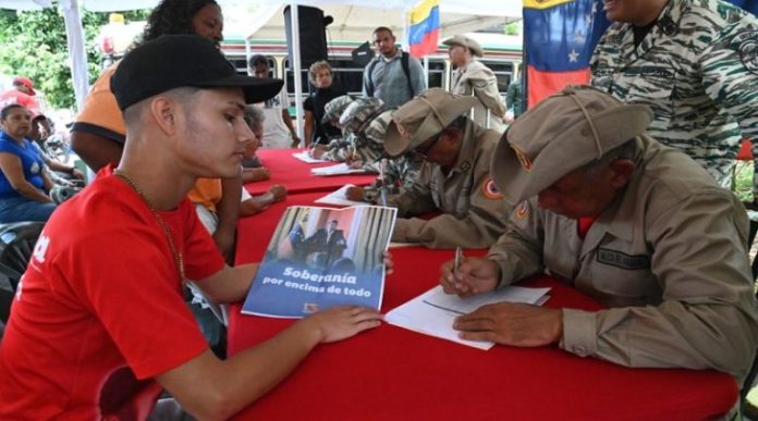 Maduro: Respuesta del pueblo para defender la patria es conmovedora