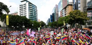 Pueblo venezolano se movilizó en defensa del presidente Maduro