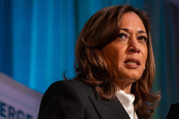Kamala Harris califica a Trump de "tirano"