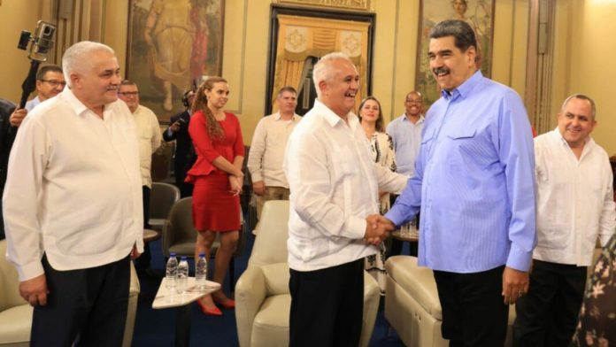 Maduro recibe a delegación del Partido Comunista de Cuba Maduro recibe a delegación del Partido Comunista de Cuba