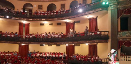 Programa “La Escuela Va al Teatro”