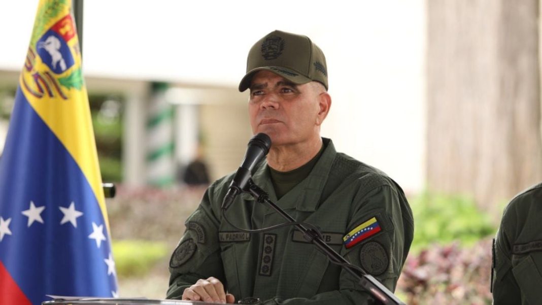ministro de la Defensa, Vladimir Padrino López reimpulsó la Gran misión Negro Primero ministro de la Defensa, Vladimir Padrino López reimpulsó la Gran misión Negro Primero