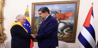 Maduro condecora Dagoberto Rodríguez