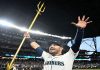 Eugenio Suárez gana el Premio Luis Aparicio 2025