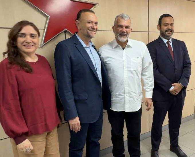 POLÍTICA PSUV y PT