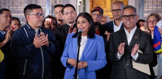 estatua en honor a San José Gregorio Hernández