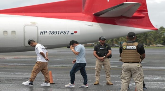 negocio vuelos deportación