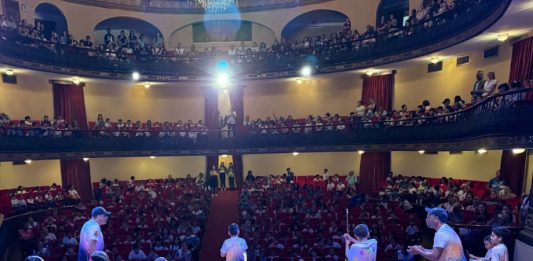 El programa “La Escuela Va al Teatro”