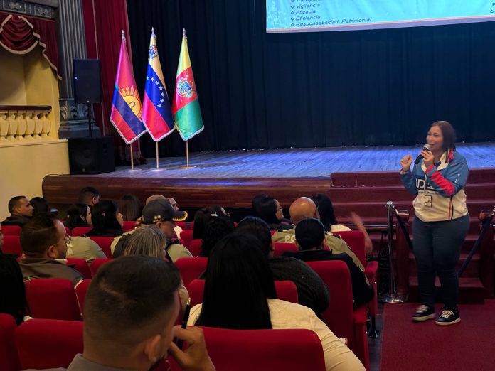 Bienes Públicos Formación en Bienes Públicos