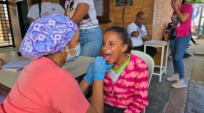 Programa "La Salud Va a la Escuela" atendió a más de 1.500 estudiantes en Miguel Peña
