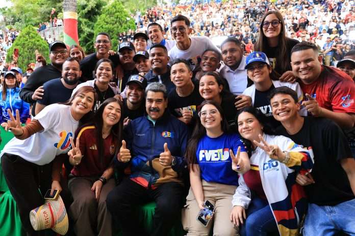 Maduro - juventud Rebelde Maduro - Juventud Rebelde
