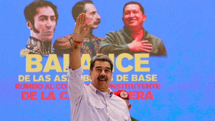 Presidente Maduro apunta meta de 1,2 millones barriles de petróleo diarios en 2025