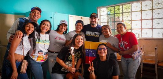 Juventud venezolana participa en Cuarta Consulta Popular