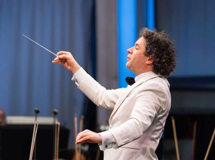 imagen_2025-11-24_092917964 Gustavo Dudamel