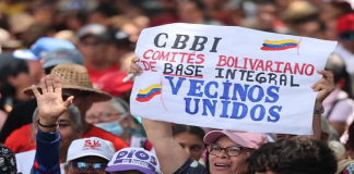 Maduro juramentó Comandos de Comunidades Bolivarianos Integrales Maduro juramentó Comandos de Comunidades Bolivarianos Integrales