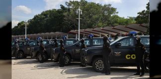 Entregan 300 vehículos de seguridad