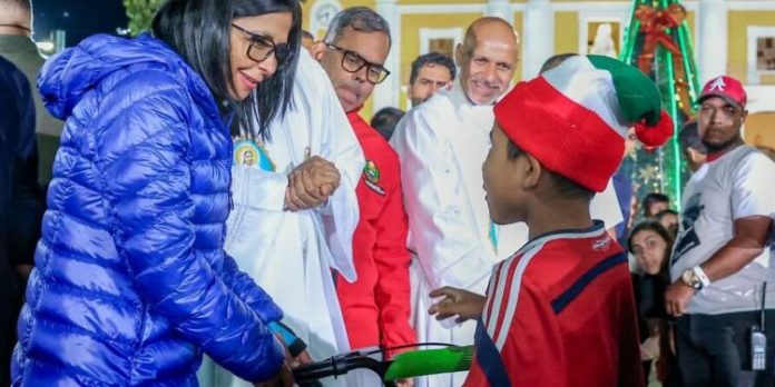 Delcy Rodríguez: «Que la fe y la esperanza acompañen a Venezuela»