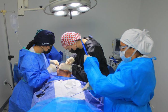 Jornada de cirugías dermatológicas