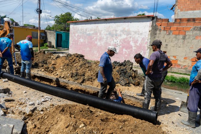 Realizan optimización de la red de aguas servidas en Guacara