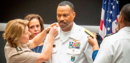 Jefe del Comando Sur expulsado por cuestionar ataques en el Caribe