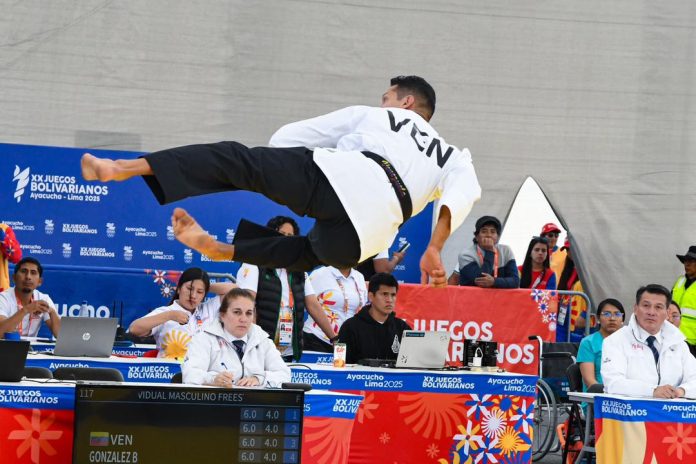 Taekwondo venezolano obtiene plata y bronce en la modalidad de Poomsae en los Juegos Bolivarianos