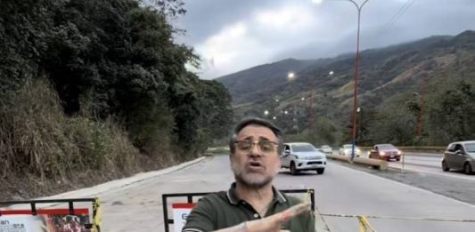 Rafael Lacava - autopista Valencia-Puerto Cabello