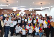 Cronistas comunales celebran culminación de diplomado en San Joaquín