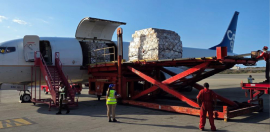 Llega a Venezuela un nuevo cargamento de kits genéricos para diálisis