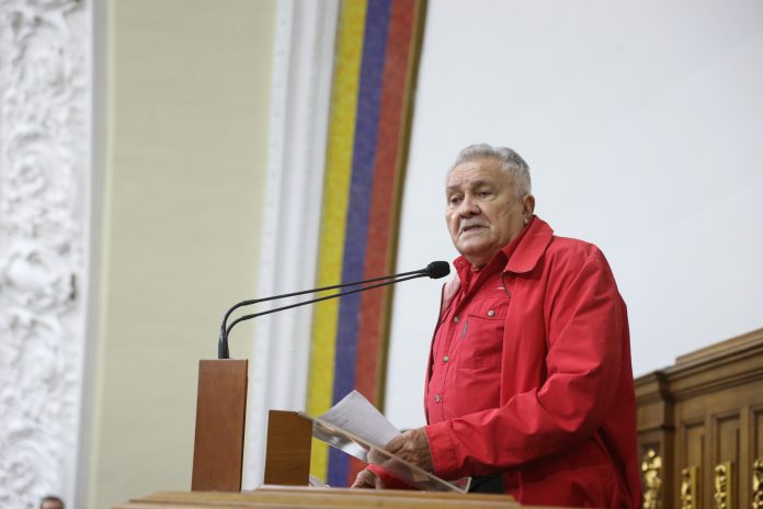 Diputado Soto Rojas respalda al presidente Maduro y rechaza agresión de EEUU