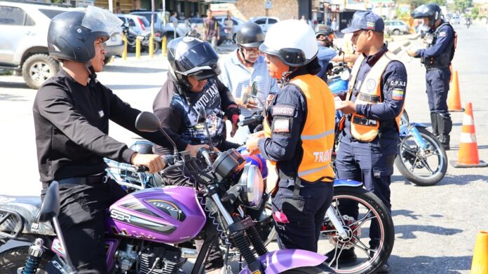 Valencia se suma al Plan Nacional "Si enciendes tu moto no apagues tu vida"