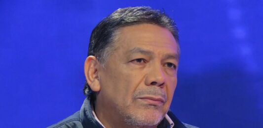 Diputado Castillo-A pulso-VTV 5b-fondos-estabilizar la economía