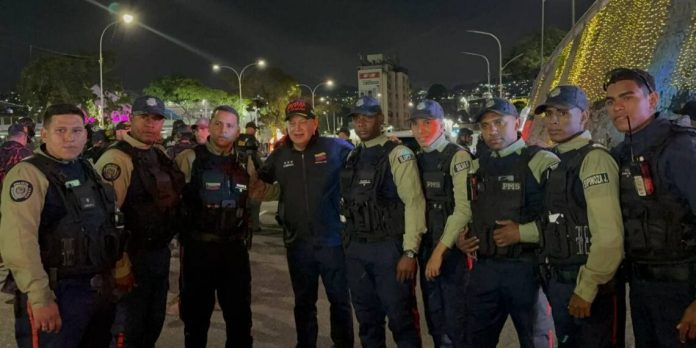 Ministro Cabello reporta «calma total» en Caracas