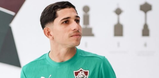 Venezolano Jefferson Savarino