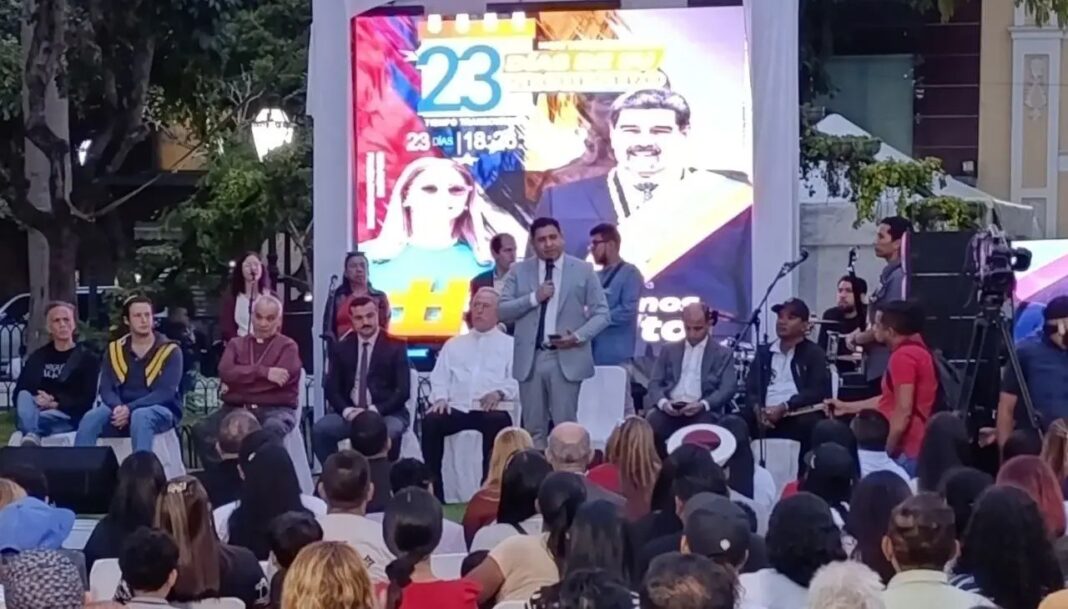 Presidente Maduro pidió al pueblo venezolano unirse en oración por la paz Presidente Maduro pidió al pueblo venezolano unirse en oración por la paz