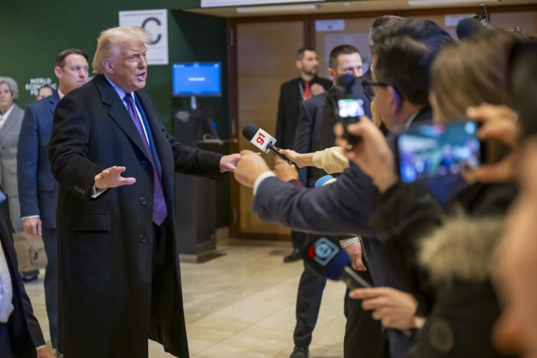 Trump-discombulator-Venezuela-ataque Trump-arma secreta-ataque a Venezuela-The Discombulator