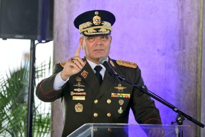 Ministro Padrino López: “Nos atacaron, pero la patria está de pie”