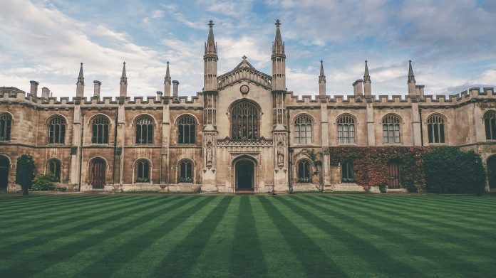 Universidad de Cambridge denuncia la agresión militar de EEUU a Venezuela