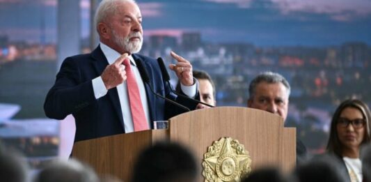 Lula condena secuestro del presidente Nicolás Maduro