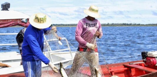 Familiares de pescadores asesinados