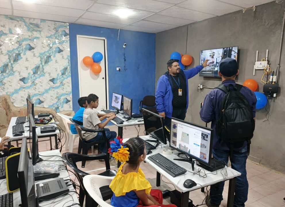 nueva sala de robótica nueva sala de robótica